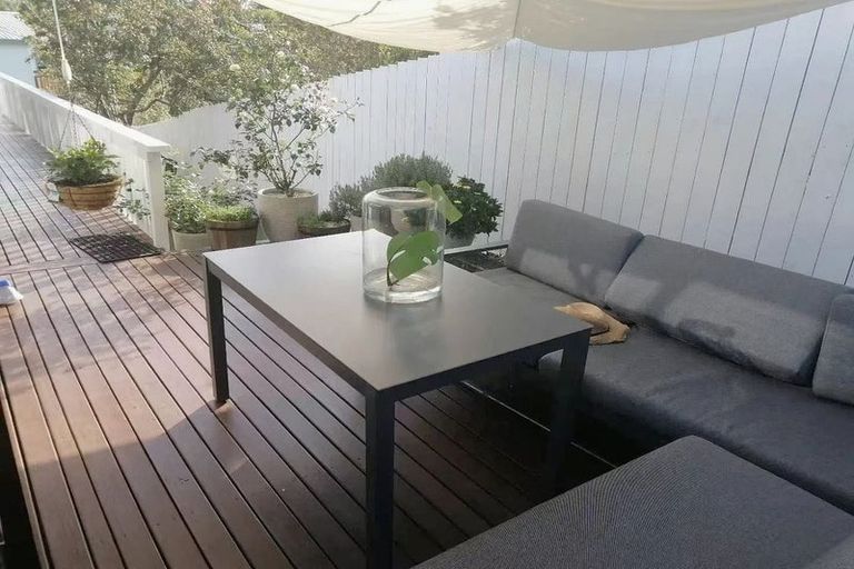 Photo of property in 2 Sheehan Road, Te Atatu South, Auckland, 0610