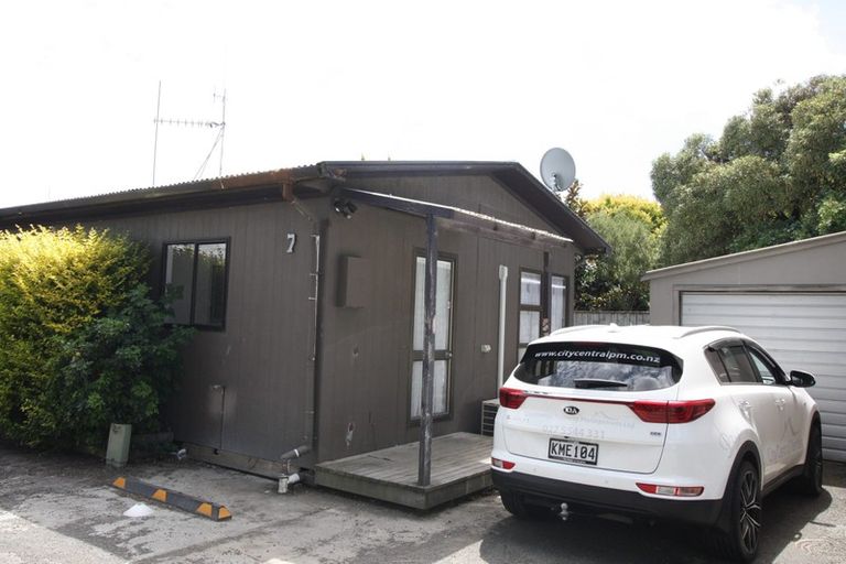 Photo of property in 7/81 Linton Street, West End, Palmerston North, 4410