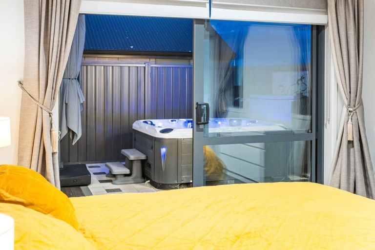 Photo of property in 6 Blacklock Road, Pyes Pa, Tauranga, 3112