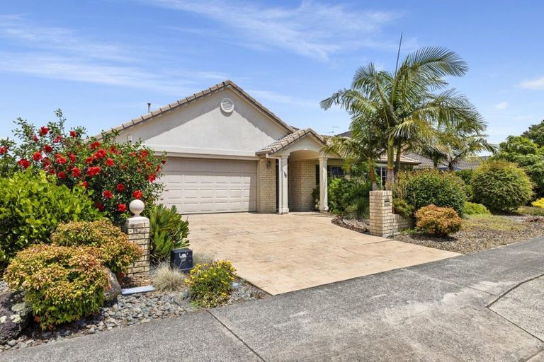 Photo of property in 18 Santa Monica Drive, Papamoa Beach, Papamoa, 3118