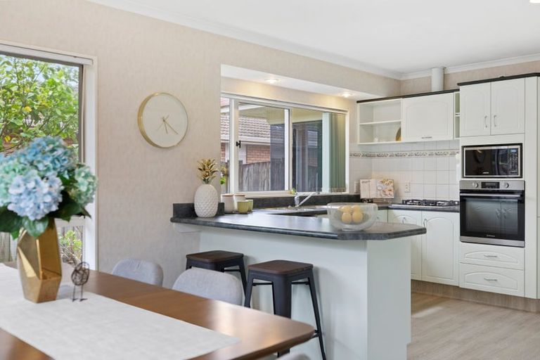 Photo of property in 2 Rosberg Place, Mount Maunganui, 3116