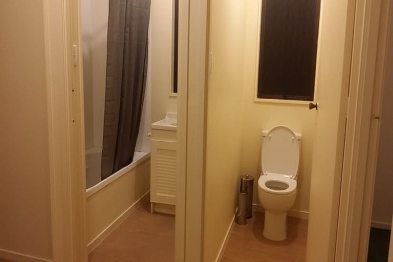 Photo of property in 15 Sabot Place, Massey, Auckland, 0614