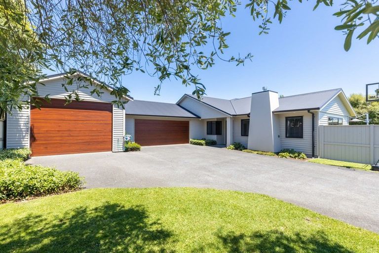 Photo of property in 104a Queens Road, Glen Avon, New Plymouth, 4312