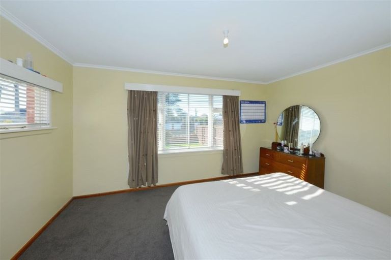 Photo of property in 14 Bournemouth Crescent, Aranui, Christchurch, 8061