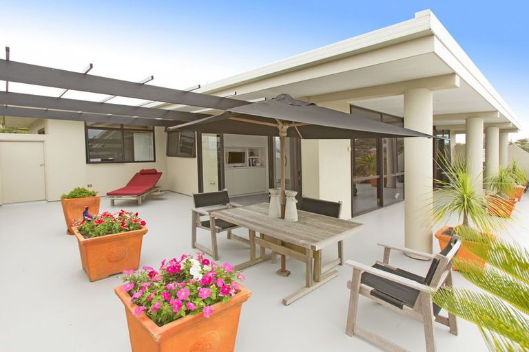 Photo of property in 201 Vipond Road, Stanmore Bay, Whangaparaoa, 0932