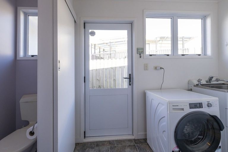 Photo of property in 14 Brown Terrace, Foxton Beach, Foxton, 4815