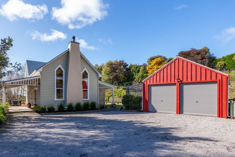 Photo of property in 8 Ramsay Drive, Acacia Bay, Taupo, 3385