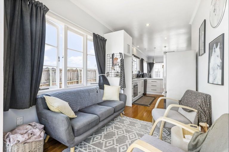 Photo of property in 10 Forest Lake Road, Forest Lake, Hamilton, 3200