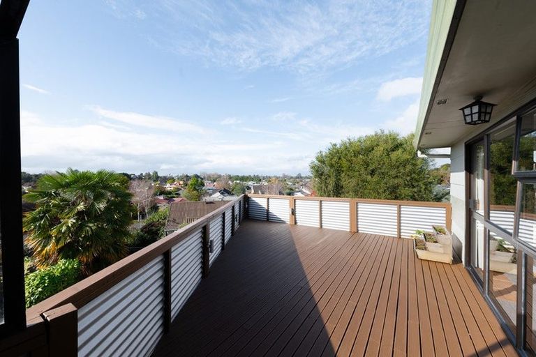 Photo of property in 17 Houhere Place, Pukete, Hamilton, 3200