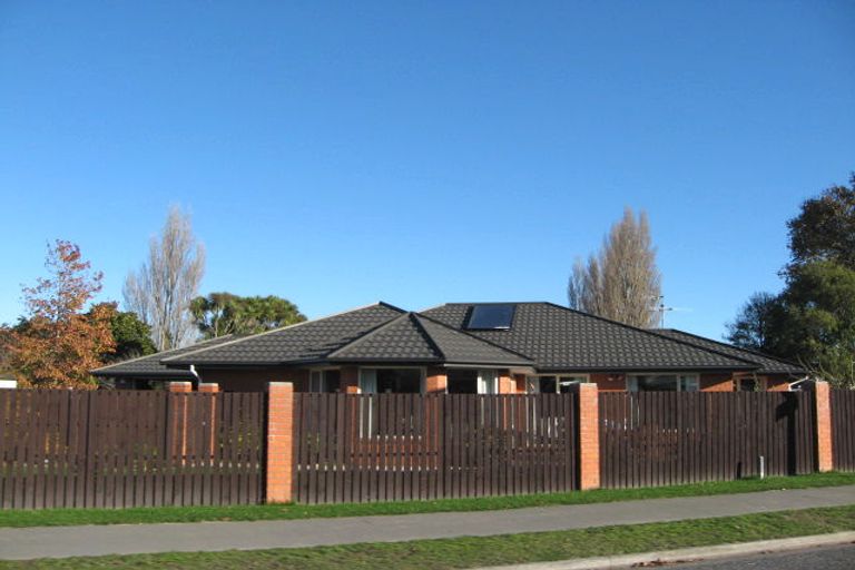 Photo of property in 46 Winters Road, Redwood, Christchurch, 8051