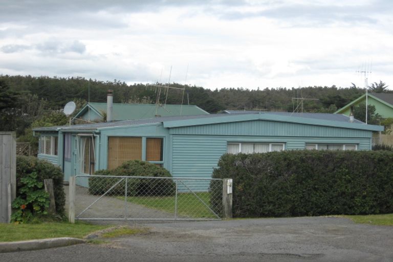 Photo of property in 26 Kent Avenue, Waitarere Beach, Levin, 5510