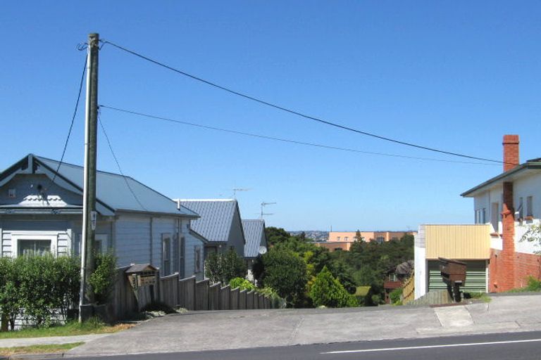 Photo of property in 256a Onewa Road, Birkenhead, Auckland, 0626