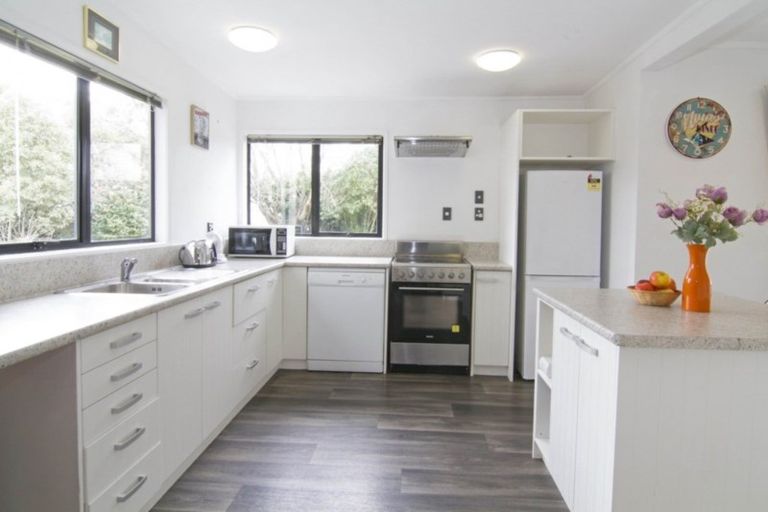 Photo of property in 16 Lewis Road, Lynmore, Rotorua, 3010