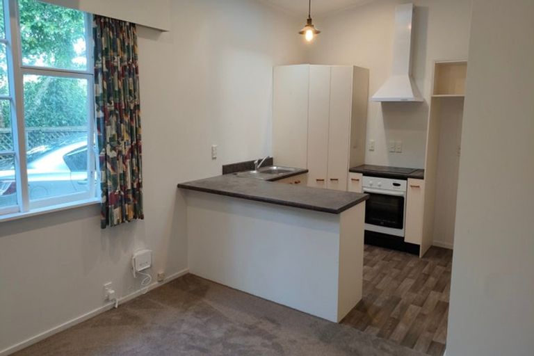 Photo of property in 8 Chester Road, Tawa, Wellington, 5028