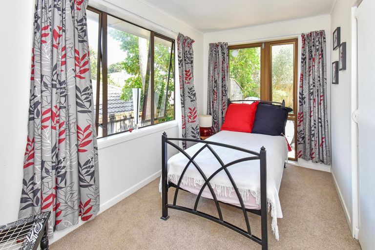 Photo of property in 15a Arthur Road, Hillpark, Auckland, 2102