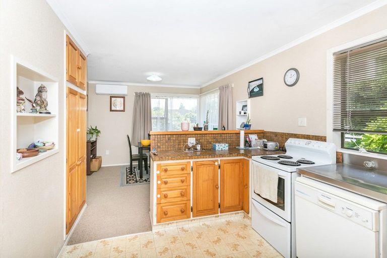 Photo of property in 56 Braid Road, St Andrews, Hamilton, 3200