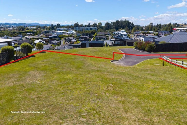 Photo of property in 11 Azalea Lane, Waipahihi, Taupo, 3330