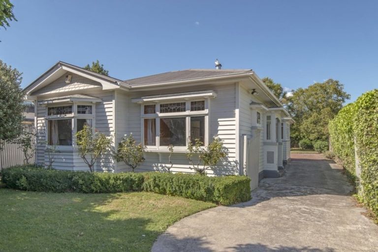 Photo of property in 48 Tennyson Street, Dannevirke, 4930