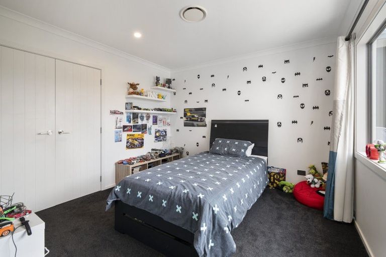 Photo of property in 42 Accolade Street, Maewa, Feilding, 4702