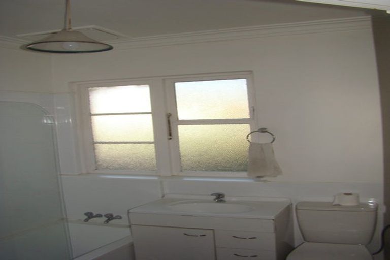 Photo of property in 1/3 Mudie Street, Alicetown, Lower Hutt, 5010