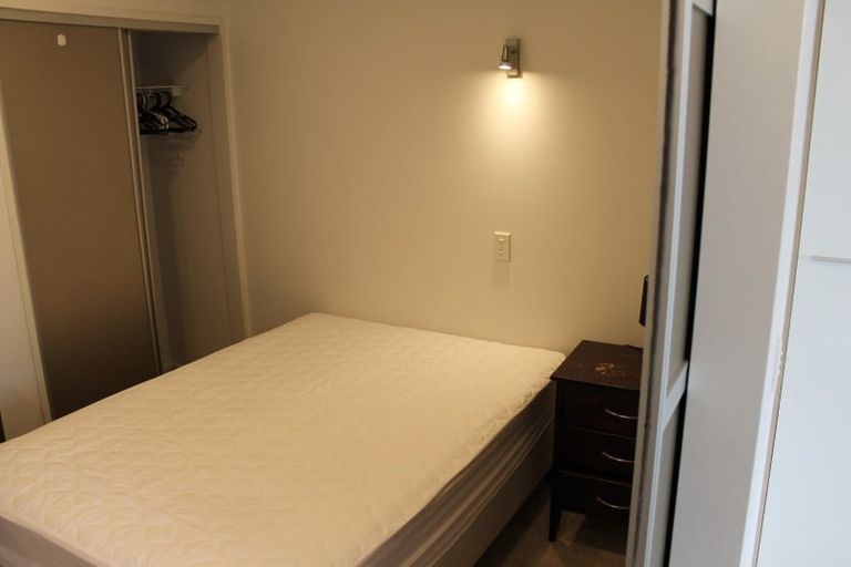 Photo of property in Luna Apartments, 4b/16 Burton Street, Grafton, Auckland, 1010