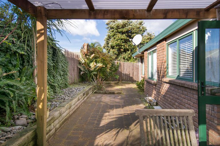 Photo of property in 52 Blake Boulevard, Papamoa Beach, Papamoa, 3118