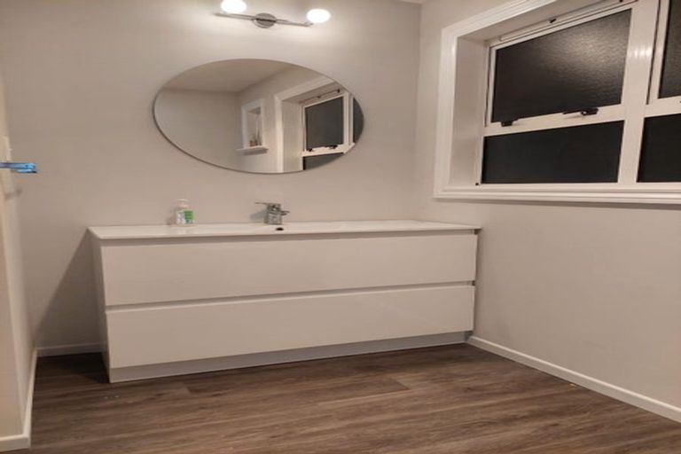 Photo of property in 14 Shackleton Grove, Stokes Valley, Lower Hutt, 5019