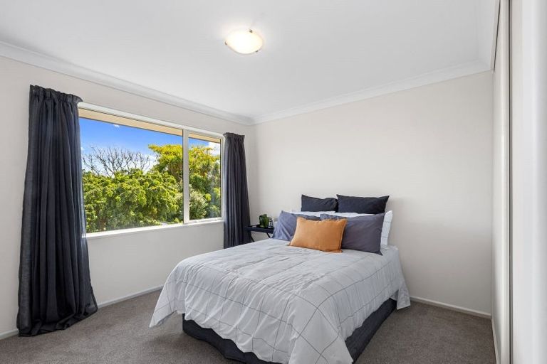 Photo of property in 14 Roderick Alleyn Lane, Papanui, Christchurch, 8052