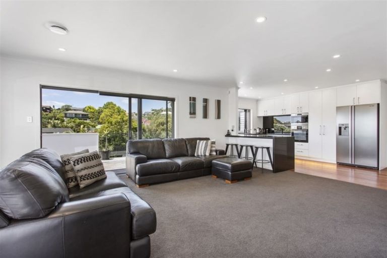 Photo of property in 44 Matipo Road, Mairangi Bay, Auckland, 0630