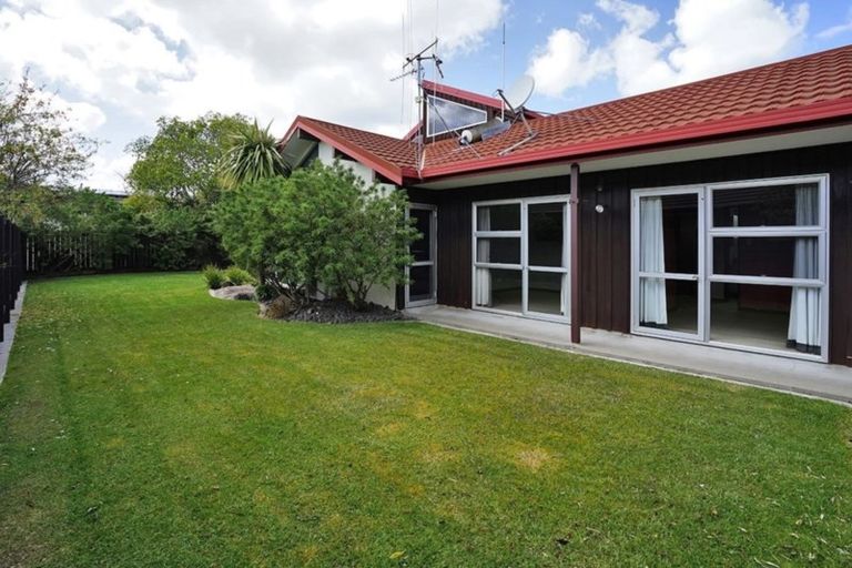 Photo of property in 72 Braid Road, St Andrews, Hamilton, 3200