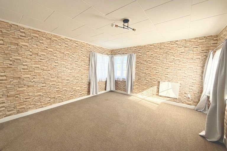 Photo of property in 7a Karaka Street, Castlecliff, Whanganui, 4501