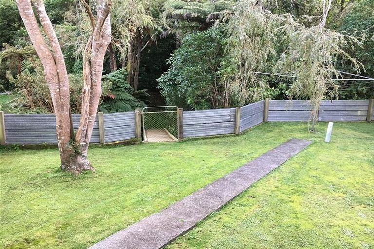 Photo of property in 34 Sunny Grove, Wainuiomata, Lower Hutt, 5014