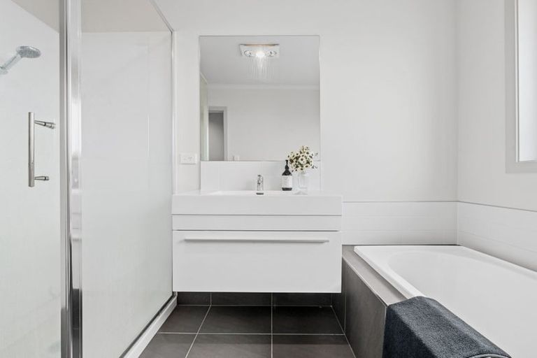 Photo of property in 19 Teatree Close, Huntington, Hamilton, 3210