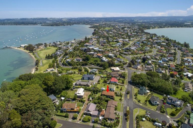 Photo of property in 12 Myrtle Drive, Omokoroa, 3114