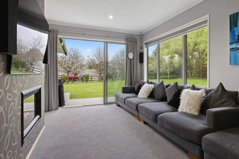 Photo of property in 1539 Waiuku Road, Waiuku, 2681
