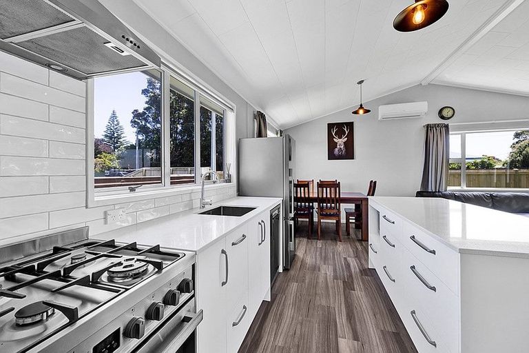 Photo of property in 39 Fairfield Road, Hawera, 4610