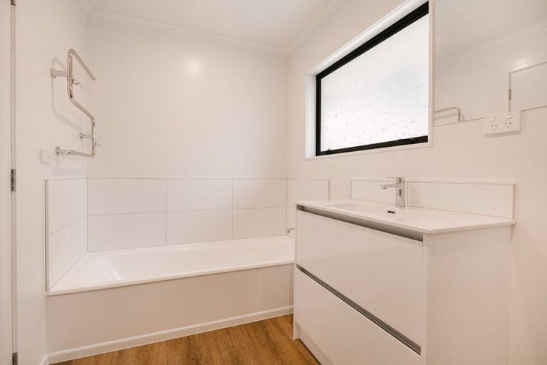 Photo of property in 3 Railway Terrace, Ohau, Levin, 5570