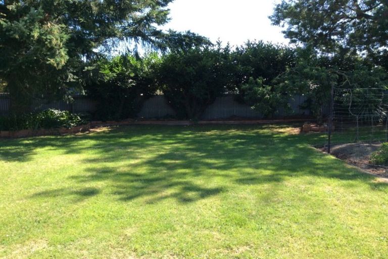 Photo of property in 10 Mcdonald Street, Methven, 7730