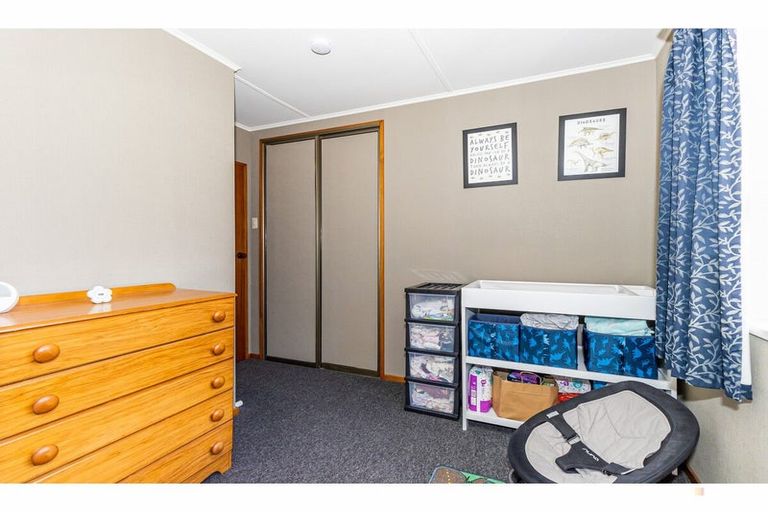 Photo of property in 24 Paul Street, Waimate, 7924