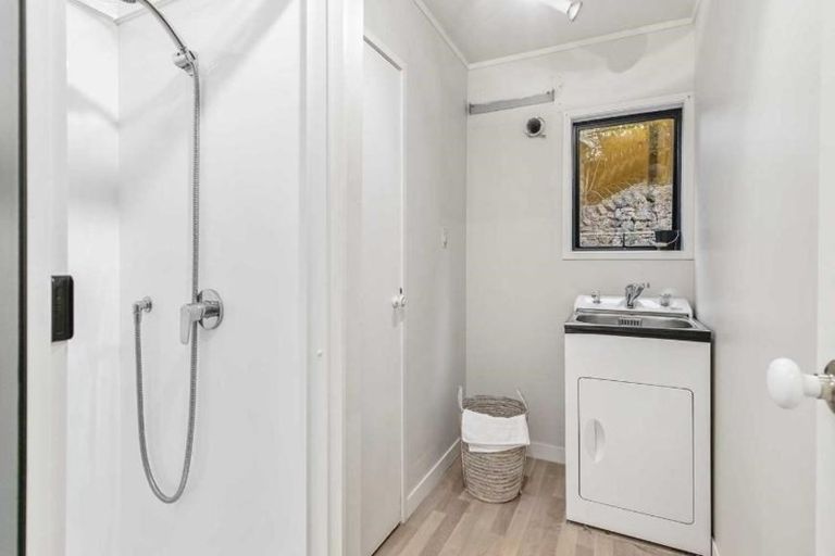 Photo of property in 52b Aroha Avenue, Sandringham, Auckland, 1025