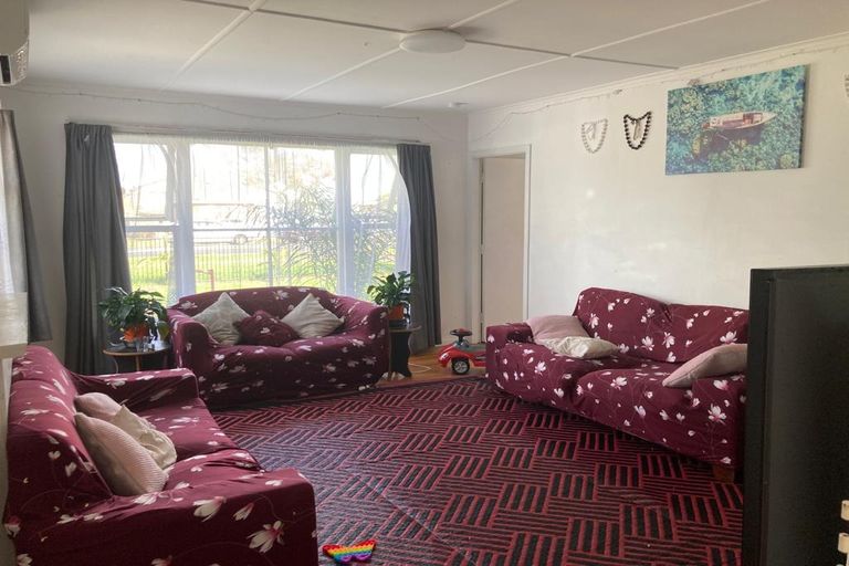 Photo of property in 447 Massey Road, Mangere East, Auckland, 2024