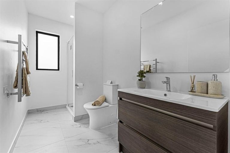 Photo of property in 64 Mataikokako Loop, Kawakawa Bay, 2585