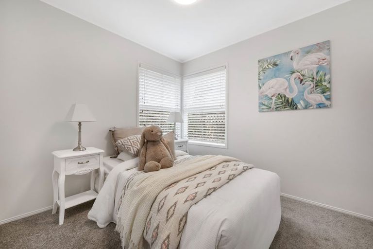 Photo of property in 9 Yacht Place, Bucklands Beach, Auckland, 2012