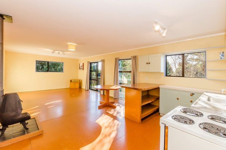 Photo of property in 38 Hicks Crescent, Waikanae Beach, Waikanae, 5036