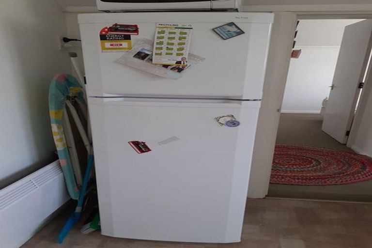 Photo of property in 210 Rintoul Street, Berhampore, Wellington, 6023