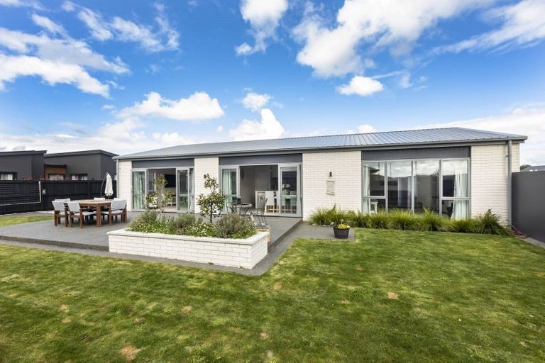 Photo of property in 117 Prestons Park Drive, Marshland, Christchurch, 8083