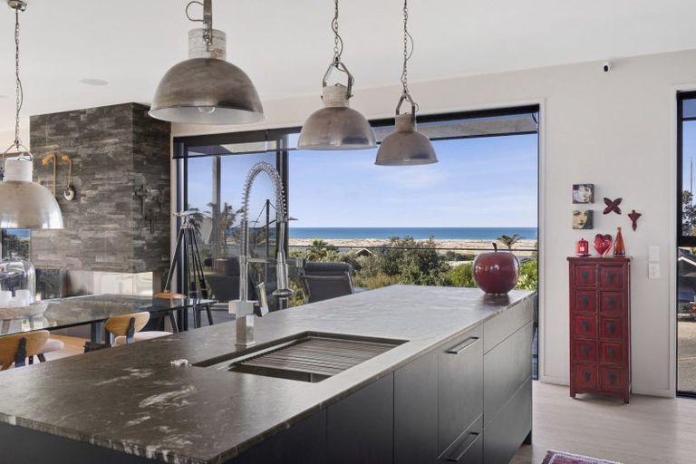 Photo of property in 22 Devon Street, Mangawhai Heads, Mangawhai, 0505