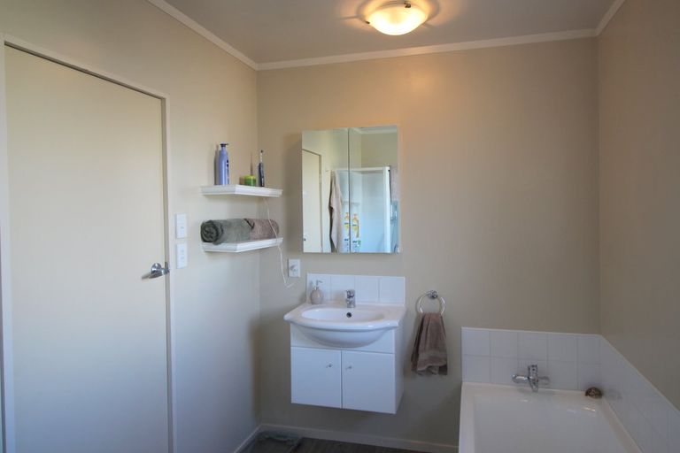 Photo of property in 48 Ashworth Street, Alexandra, 9320