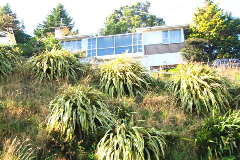 Photo of property in 18 Centennial Avenue, Helensburgh, Dunedin, 9010