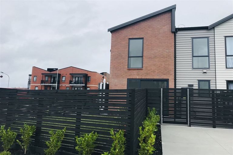 Photo of property in 35 Nugget Avenue, Hobsonville, Auckland, 0616